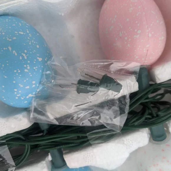 Novelty Easter Egg Lights Vintage - Picture 5 of 13